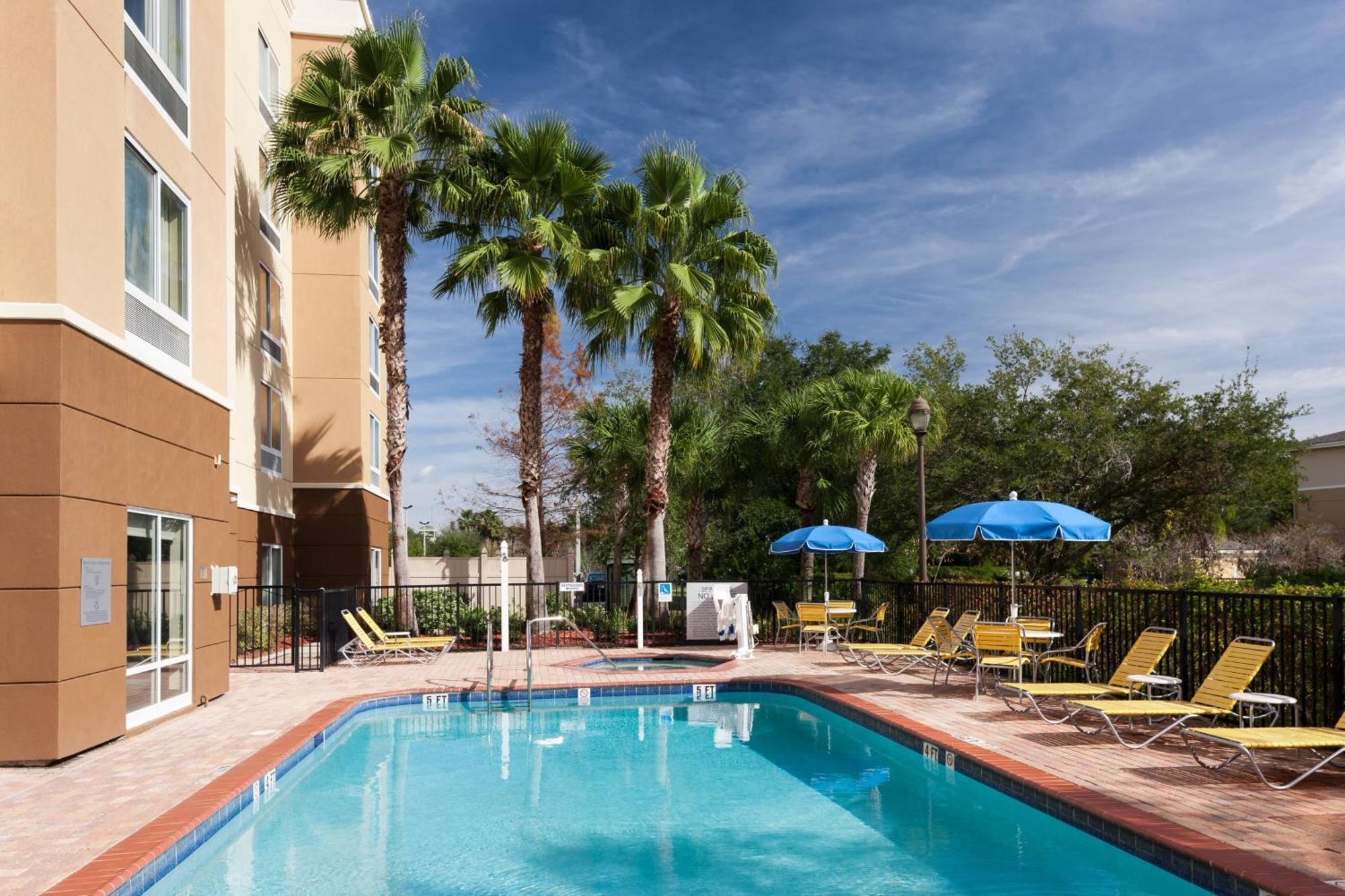 Fairfield Inn & Suites Jacksonville Butler Boulevard מראה חיצוני תמונה