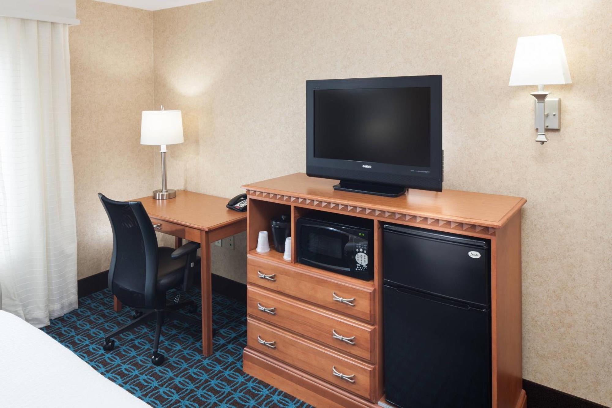 Fairfield Inn & Suites Jacksonville Butler Boulevard מראה חיצוני תמונה