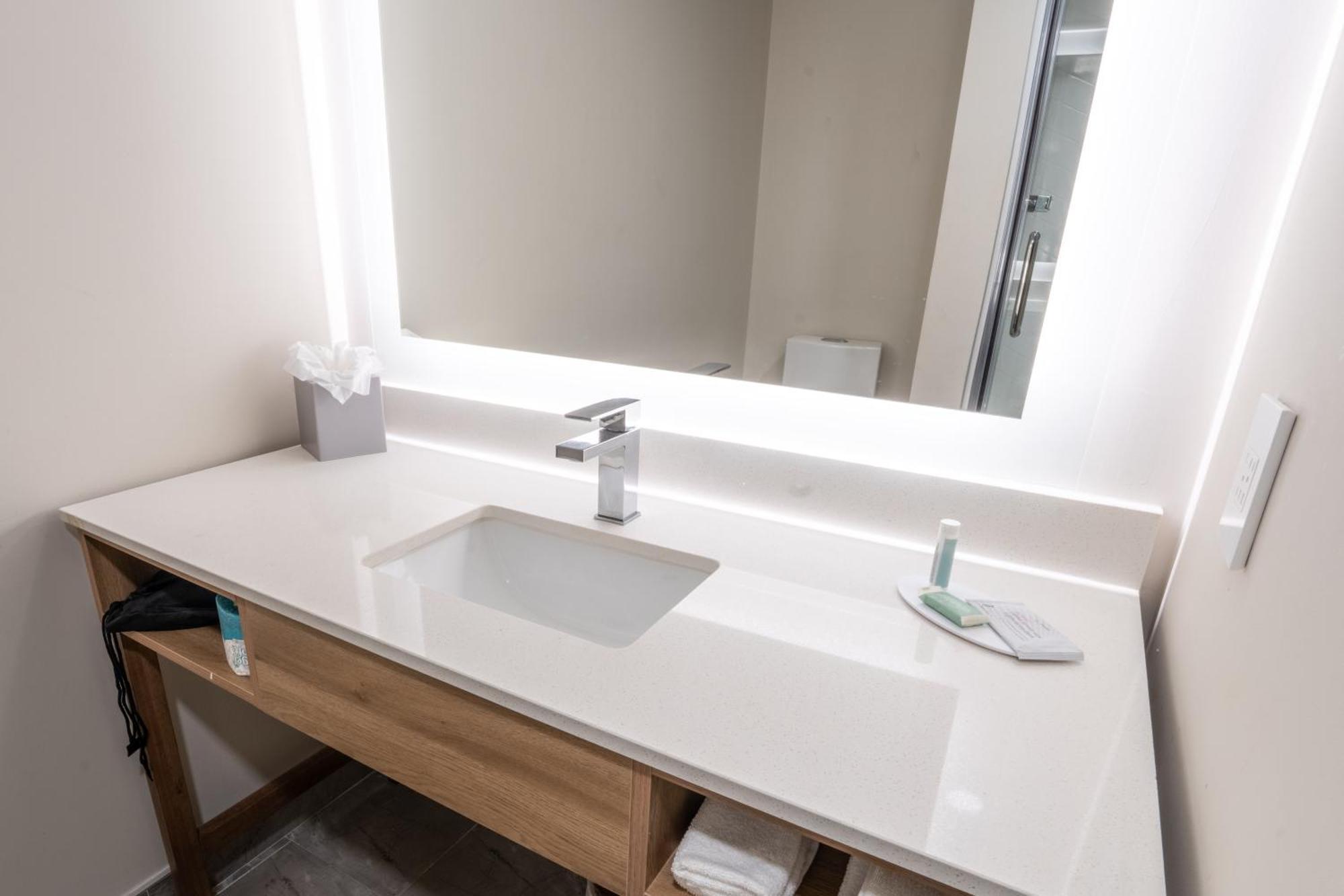 Fairfield Inn & Suites Jacksonville Butler Boulevard מראה חיצוני תמונה