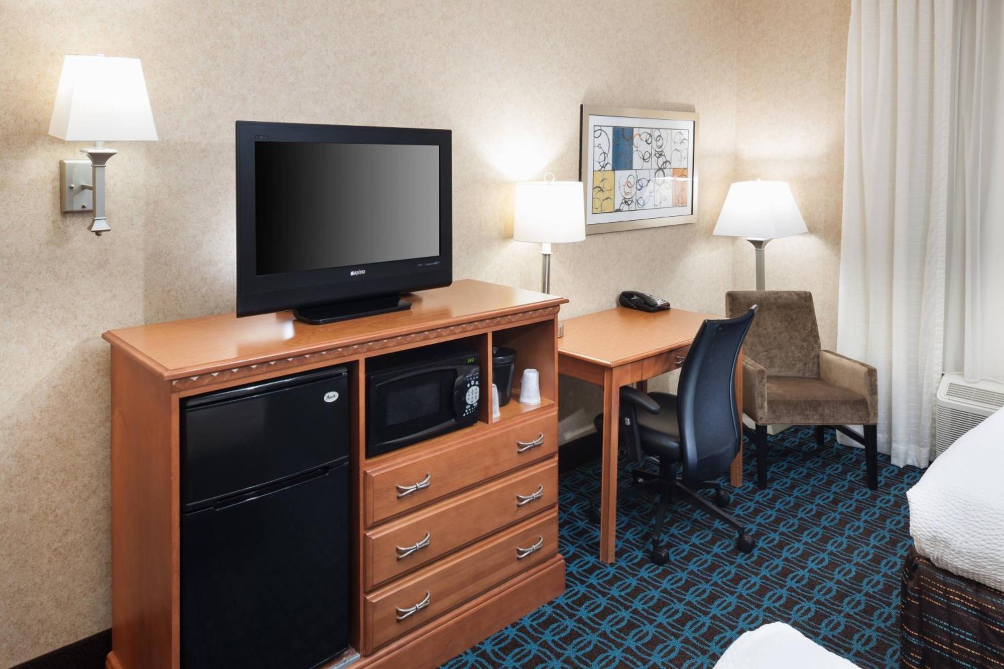 Fairfield Inn & Suites Jacksonville Butler Boulevard מראה חיצוני תמונה